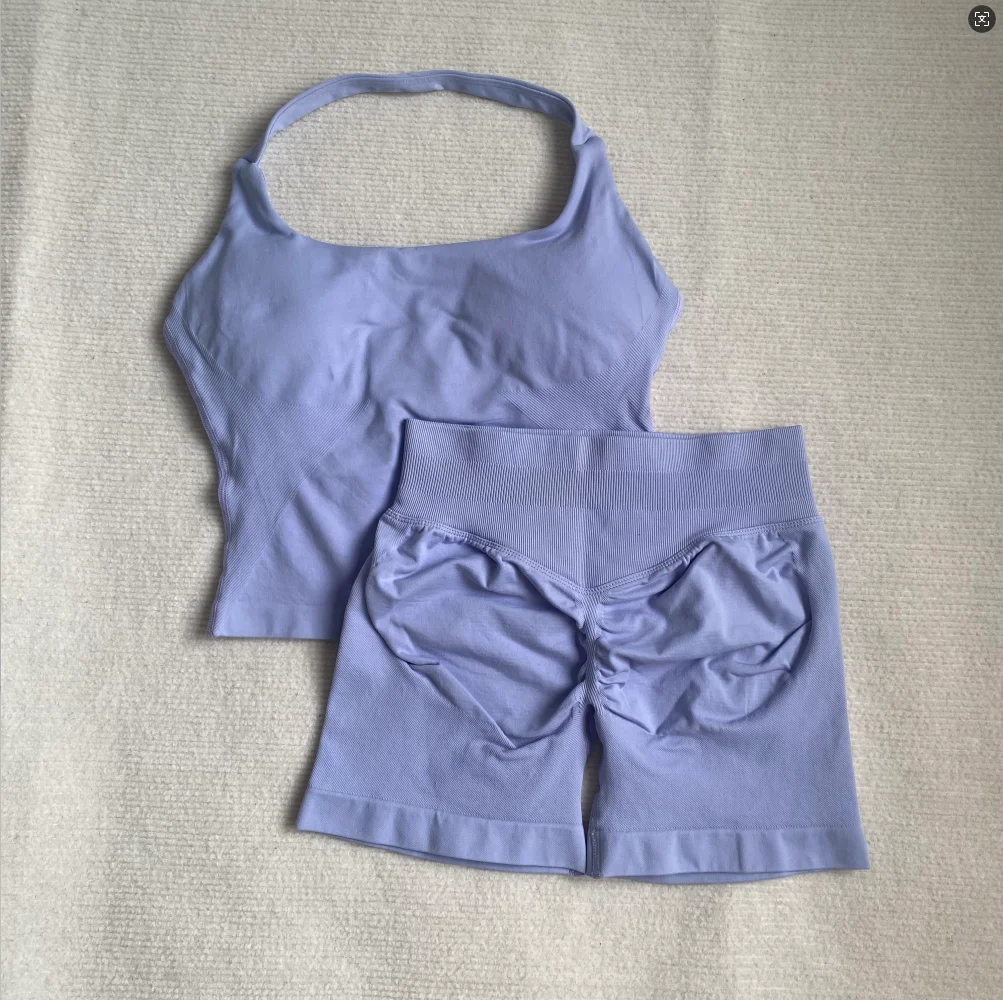 2피스 임팩트 요가 세트 스퀘어 넥 홀터 탑과 심리스 하이웨이스트 쇼츠 솔리드 컬러 여성용 2피스 운동복