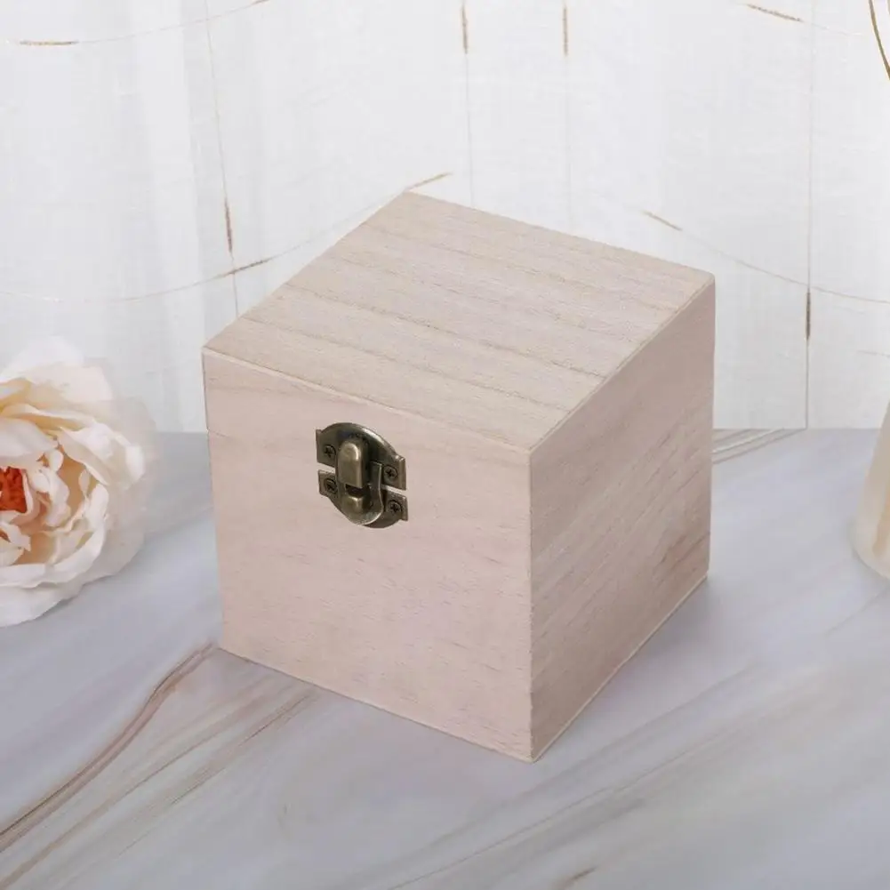 Retro Jewelry Box Natural Wood Clamshell Storage Box Square Shaped Candy Case Decoration Handcrafted Wooden Storage Container