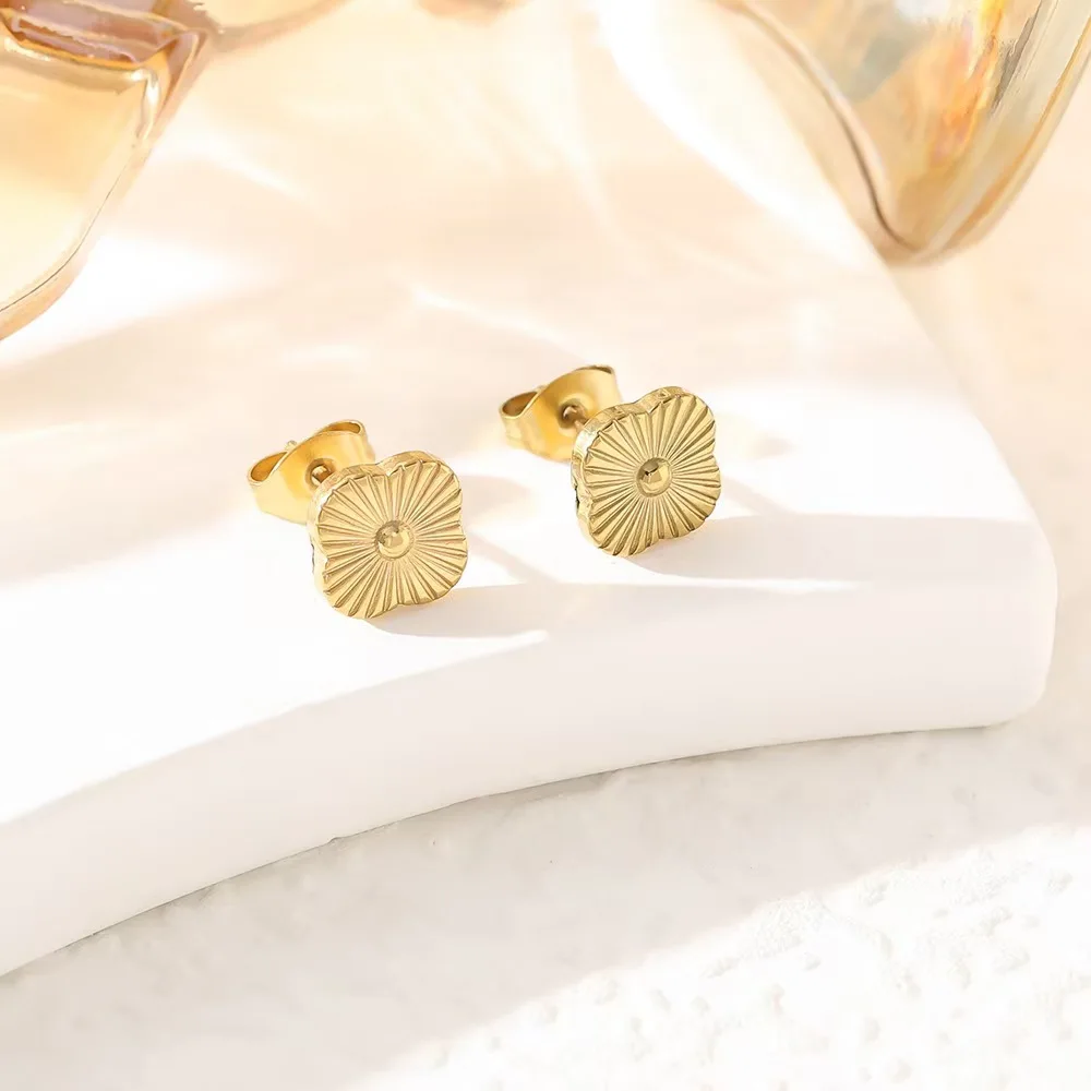 9mm أنيقة بسيطة 18K الذهب التيتانيوم الصلب لاكي البرسيم Earnail سوار قلادة مجموعة مجوهرات