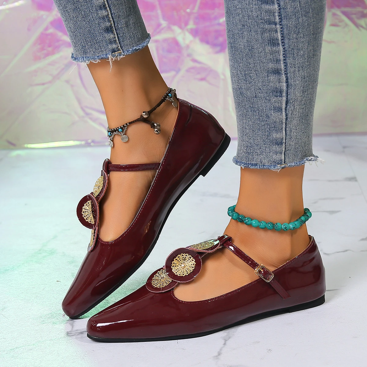 Sepatu Flat wanita mewah elegan Roma dangkal untuk wanita musim panas baru ujung runcing Retro sepatu kasual desainer berjalan sepatu datar