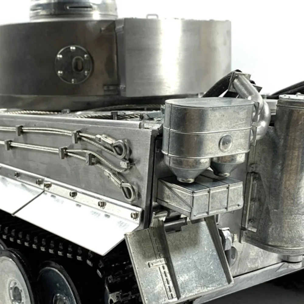 

Mato 1/16 Full Metal KIT RC Tank German Tiger I Infrared Version 1220 Servo RC Model for Boy TH00644-SMT8