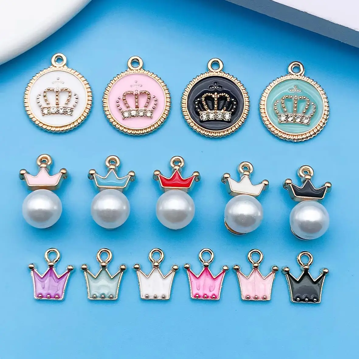 Gemischte mehrere Stile Emaille Krone Charms Inlay Imitation Perle Anhänger für Schmuck machen Zubehör für DIY Halskette Armband