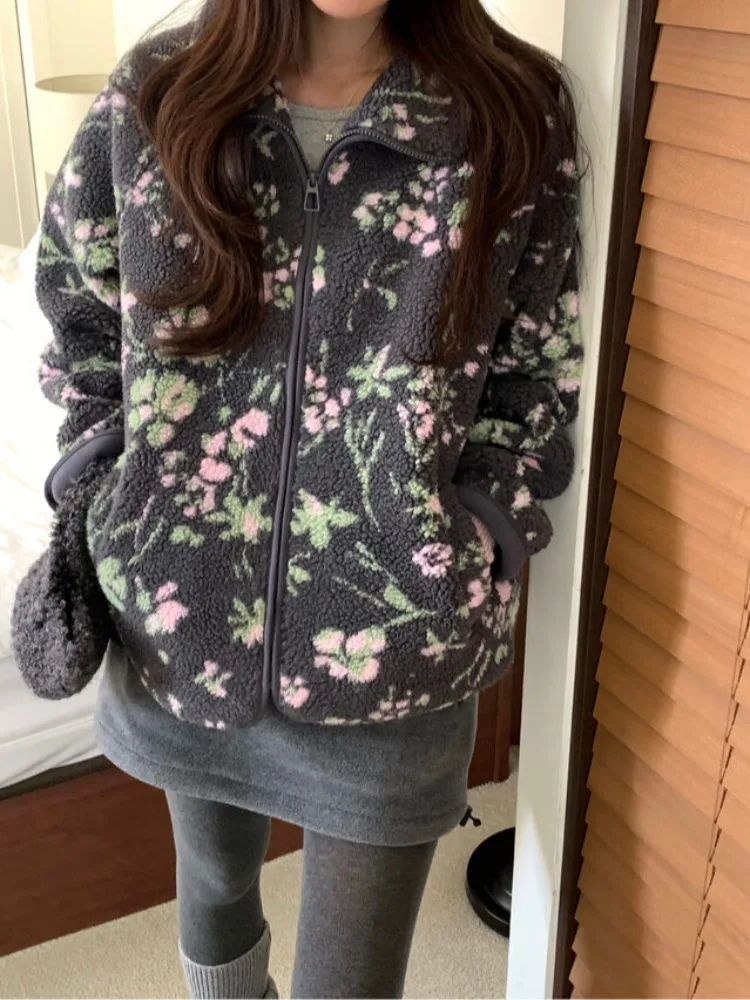 Pelliccia di agnello Jaet da donna sciolto caldo ricamo floreale delicato colore Agel Blo inverno nuovo cappotto in cotone versatile Sle