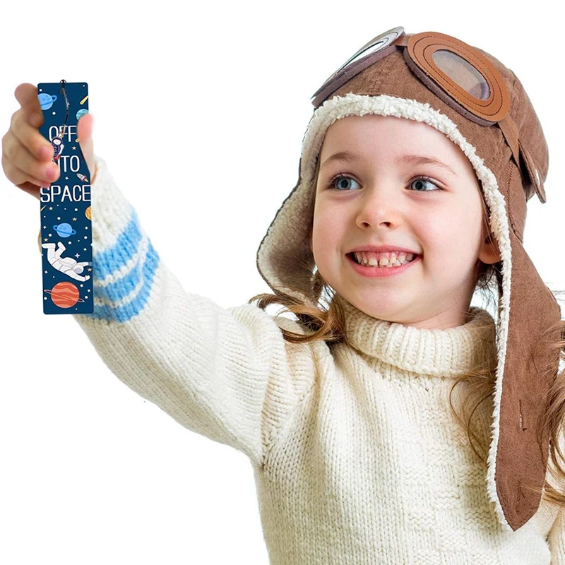 مجموعة إشارات مرجعية بنمط الفضاء مكونة من 10 قطع مع بطاقات اقتباسات ملهمة على شكل كوكب ساحرة معدنية للأطفال والأولاد والبنات