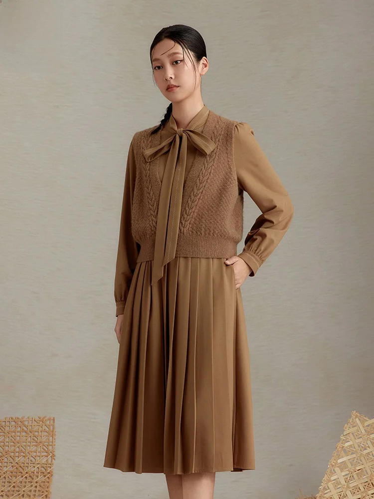

Комплект из однотонного вязаного жилета и длинной плиссированной юбки для офиса, винтажный стиль, женский модный ансамбль, осенняя коллекция