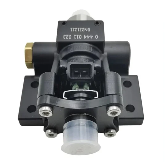 

Urea Metering Valve Urea Nozzle Is Applicable To Duff Heavy Truck ,0444011023,0444011025,0444011028,0444011011,0444011013