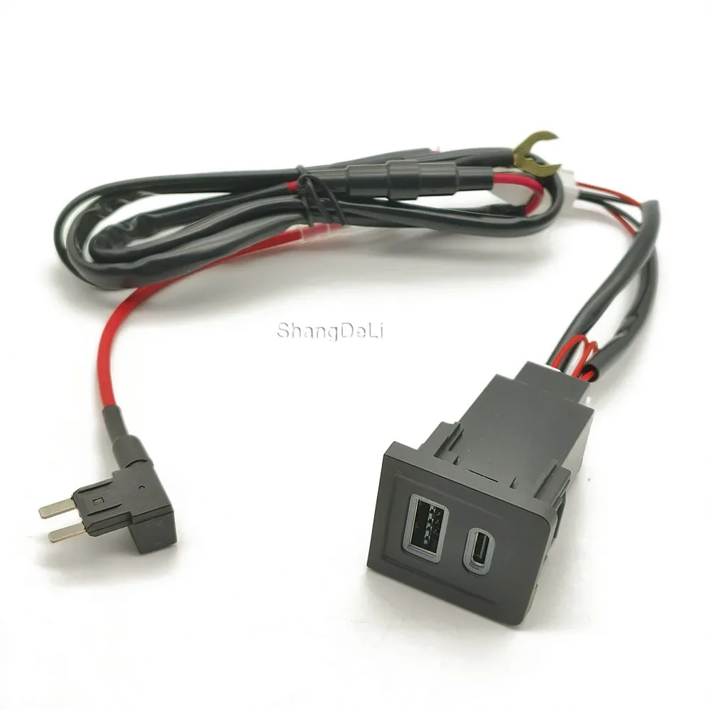 Araç şarj cihazı telefon şarj adaptörü çıkışı USB şarj aleti PD QC3.0 araba şarjı adaptörü Fit Volkswagen Multivan T5 2008-2015