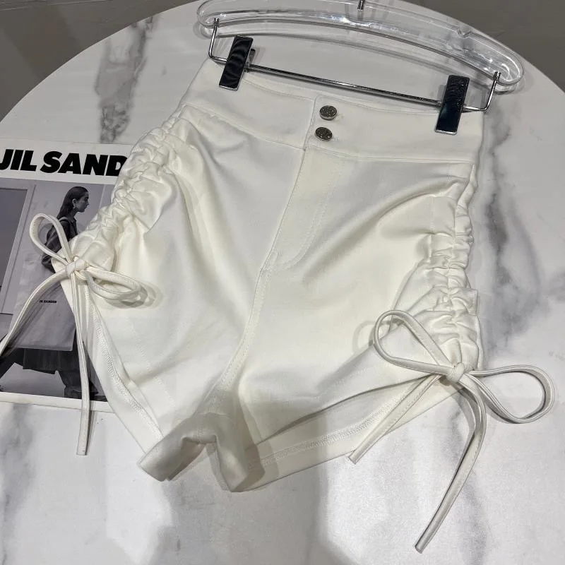 Black High-Waist Women's Shorts Tight-Fit Base Layer Slimming Summer Trendy High Waist Short Pants Commute Style Wide Leg