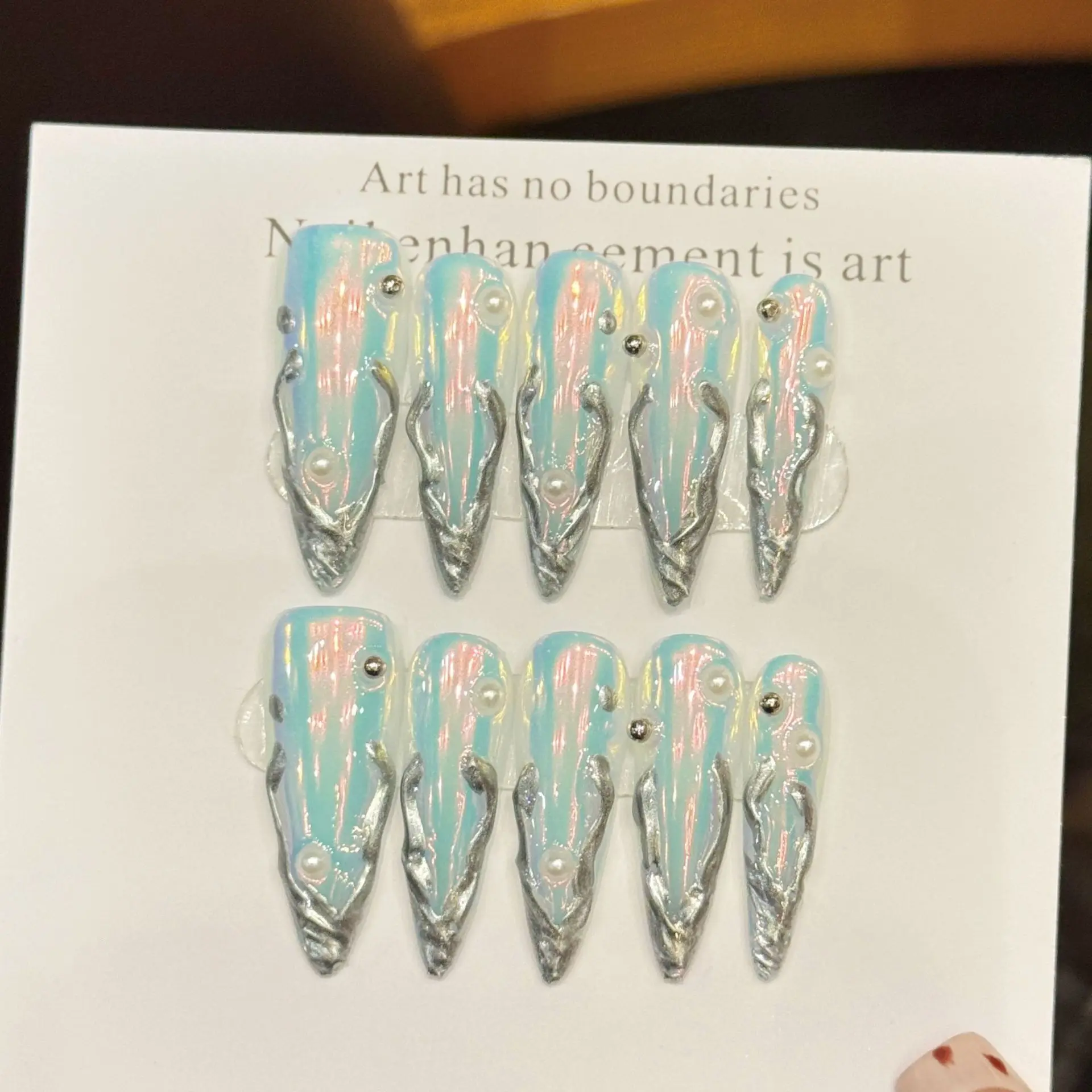 

10 шт., длинные накладные ногти ручной работы на шпильках, Аврора, серебряная полоса, накладные ногти, металлический градиент, жемчужный декор, накладные ногти Spice Girls