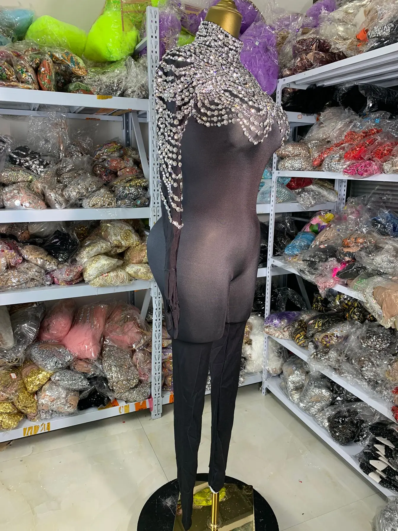 

Shiny Rhinestone One Piece Long Sleeve Skinny Bodysuits Spandex Elastic Rhythmic Gymnastics Leotards Special Occassion Dresses