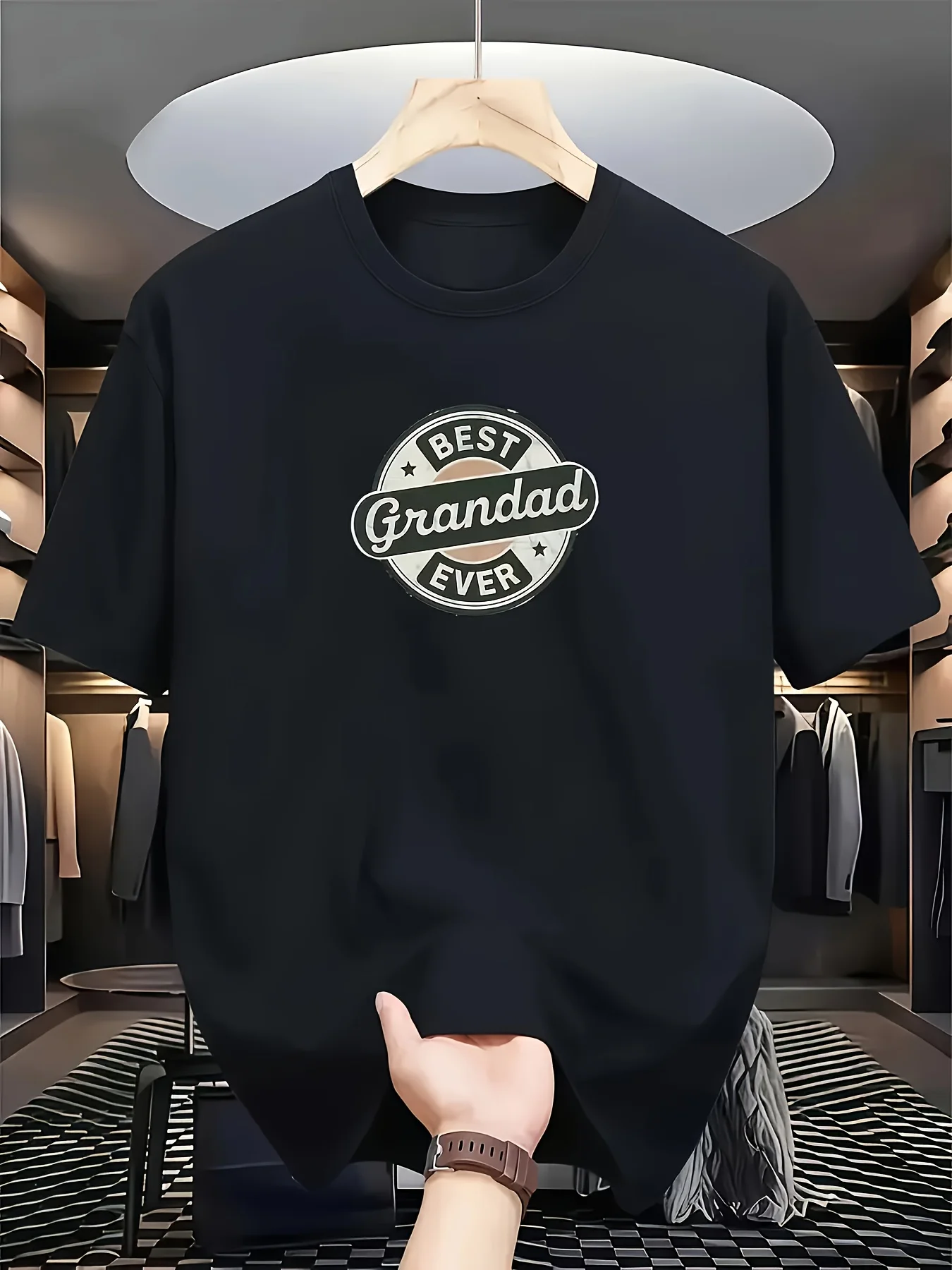 Schwarzes Kurzarm-T-Shirt mit „BEST Grandad EVER“-Aufdruck im Vintage-Stil: Ein modisches Stück, um Liebe zum Großvater auszudrü