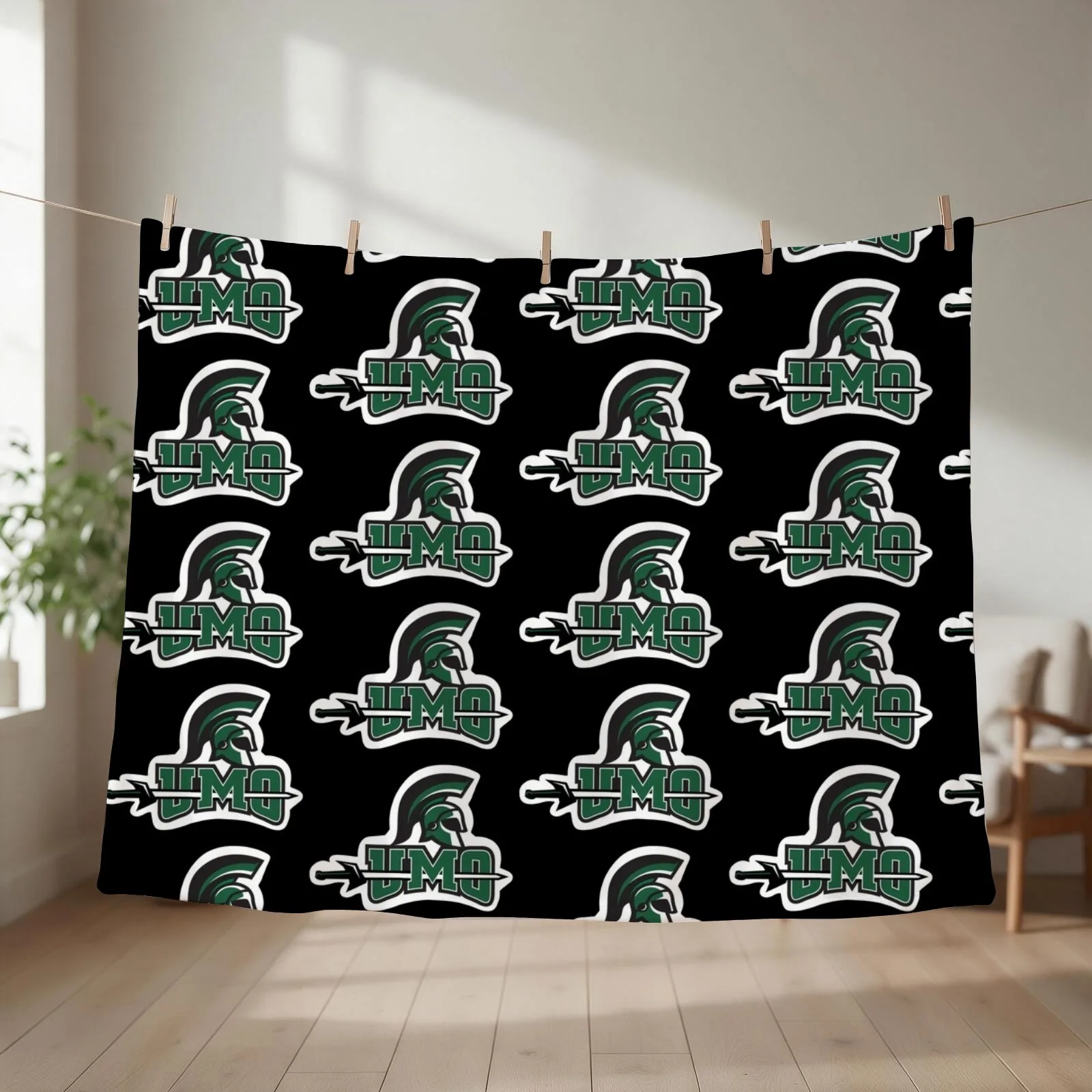 University of Mount Olive Blanket Throw Blanket couch cozy soft plush fuzzy picnic outdoor blanket