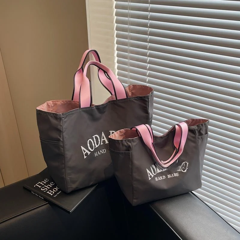 

Mama Canvas Tote Bag Color Block Portable Lunch Box Bag with Kids Small Size Durable Oxford Cloth Handbag for Daily Use