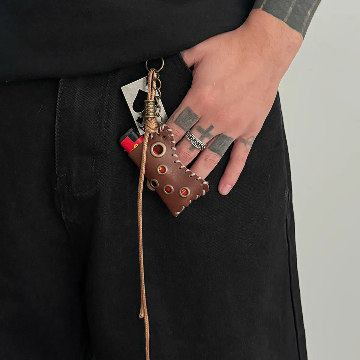 SHIXIN Vintage Leder Geflochtenes Seil Hosen Kette Schlüsselbund Männer Hip Hop Poker Karten Anhänger Hosen Kette Auto Schlüssel Tasche Zubehör