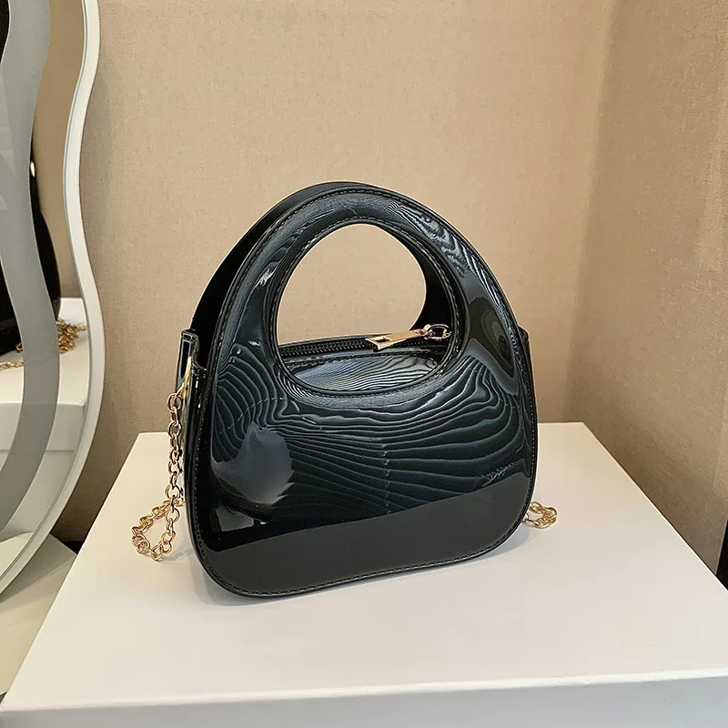 

Patent Leather Design Chain Crossbody Small Bag For Women New Fashion Versatile One Shoulder Bag Light Luxury PU Handheld Bag