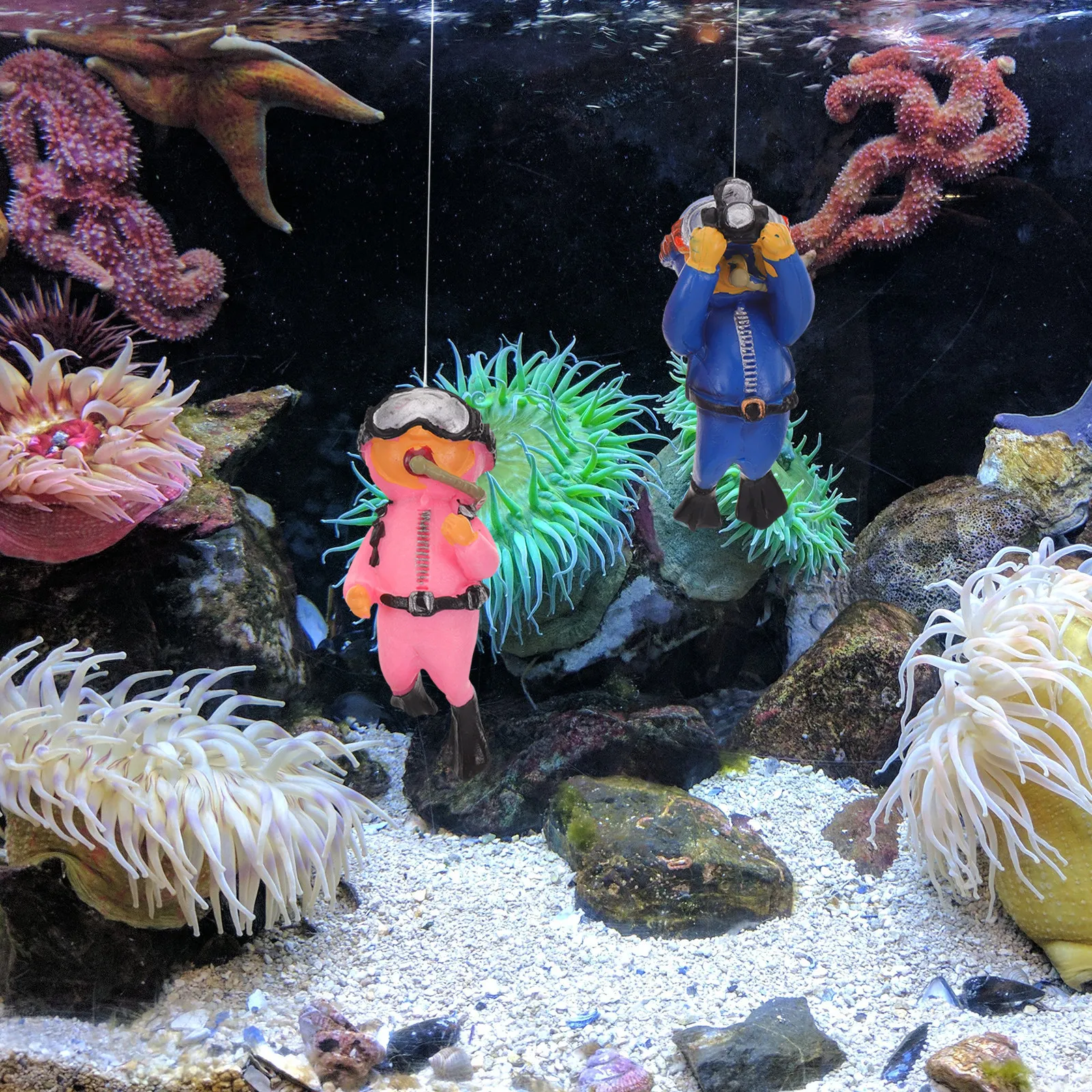 2Pcs Floating Aquarium Diver Ornament Premium Resin Fish Tank Decoration for Tropical Freshwater Tanks Micro Landscape DIY