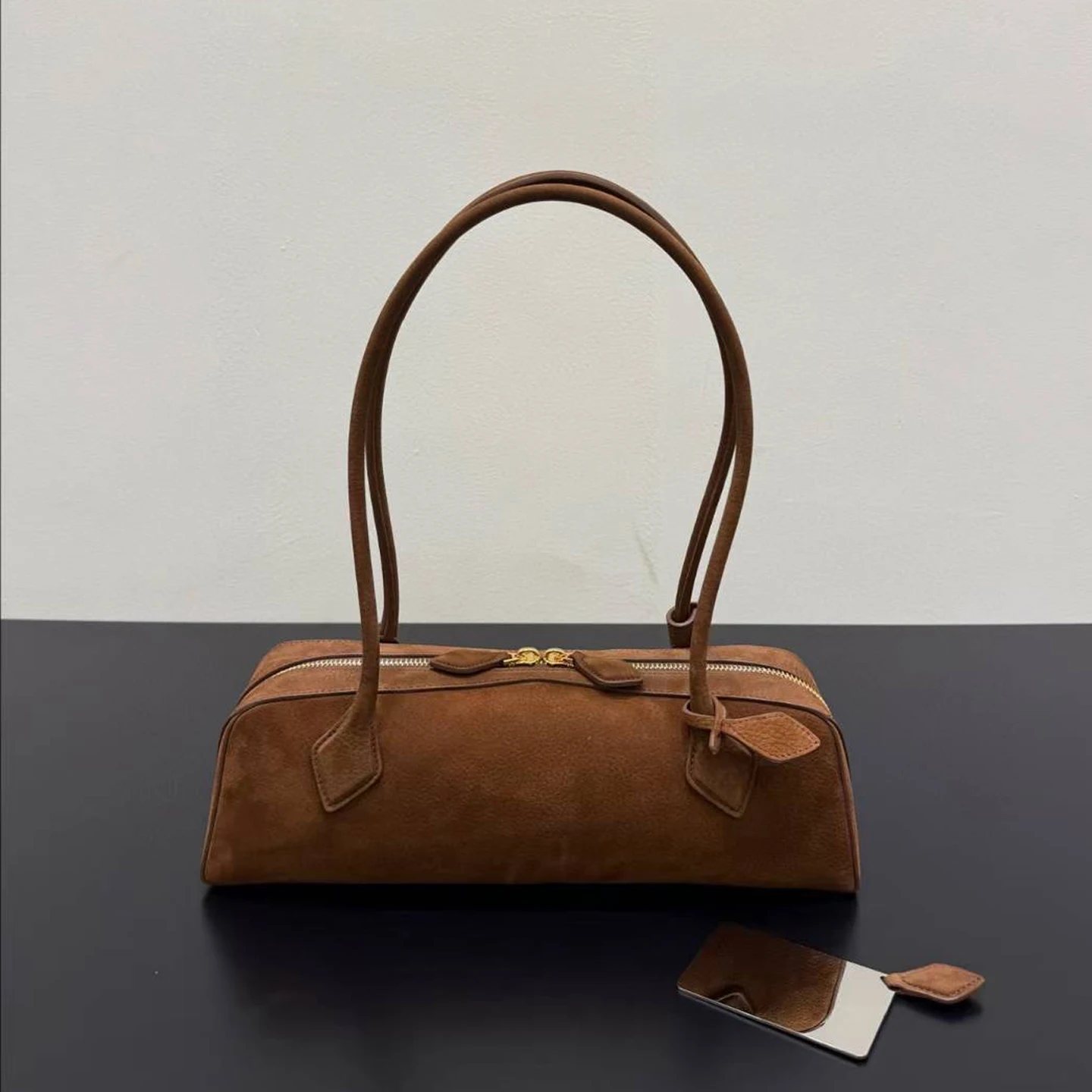 

Vintage Genuine Leather Sausage Bag Frosted Smooth Handbag New Full-Grain Cowhide Shoulder Bag Versatile Texture Underarm Bag