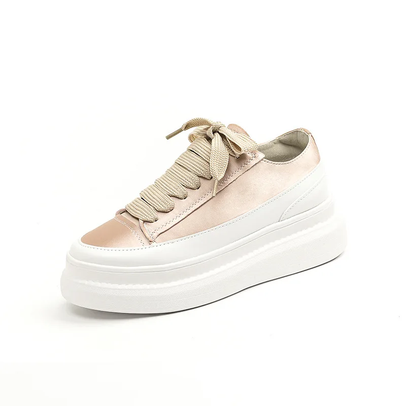 

Small group shoes with thick soles and high inner height women's new spring 2023 sponge cake versatile casual canvas shoes