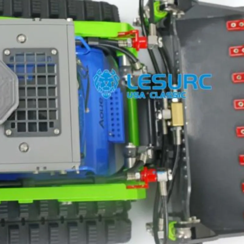

LESU 1/14 Aoue Lt5 Hydraulic Tracked Skid-Steer RC Loader I6S Rotating Light Outdoor Toys THZH1276