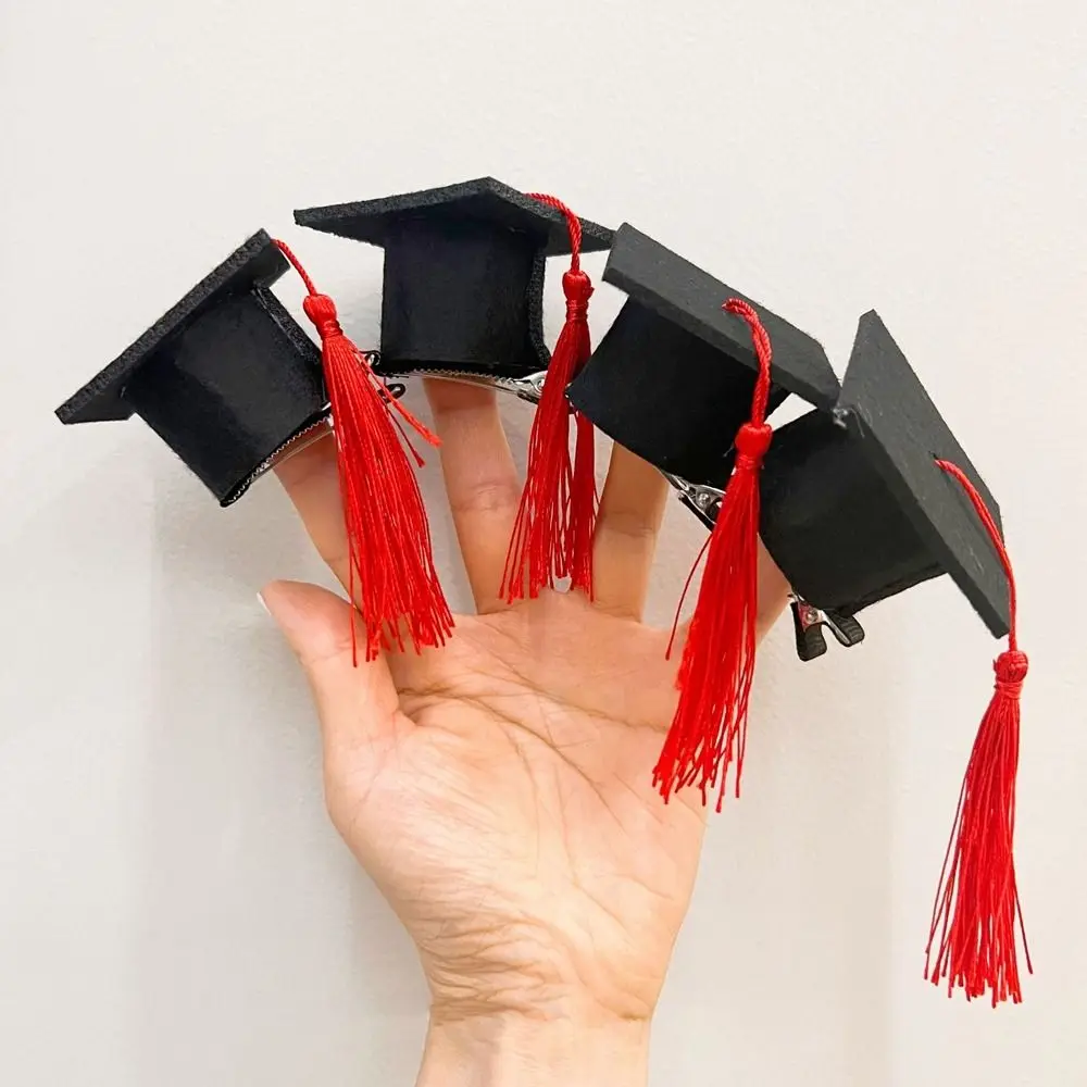 

Graduation Season Mini Doctor Hat Small Graduation Hat Celebrate Party Mini Bachelor Hat Hairpin Felt Non-woven with Tassels