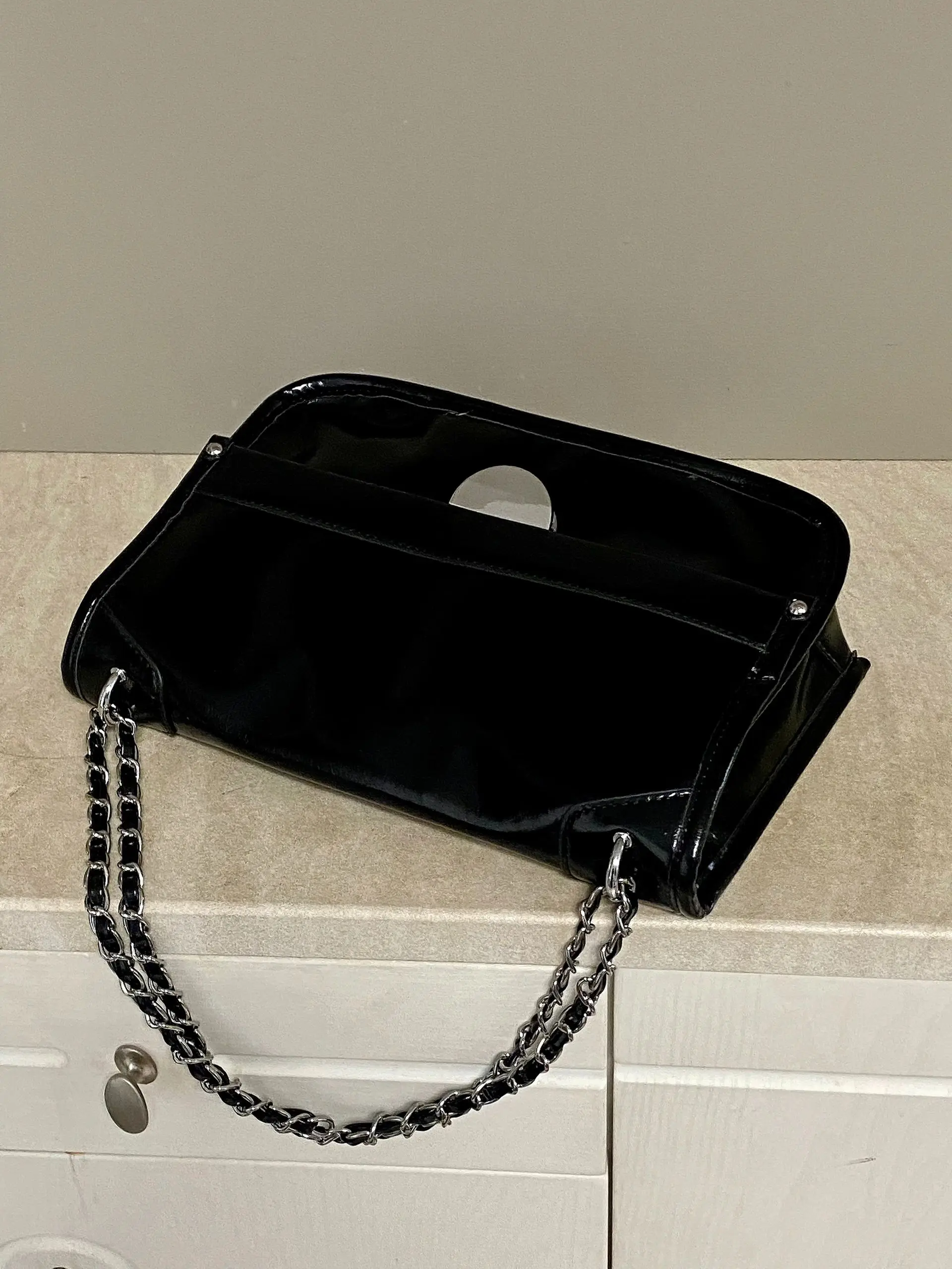 Black PU High Capacity Crossbody Bag 2023 New Women\'s Patent Leather Glossy Texture Chain Shoulder Bag Versatile Commute Handbag