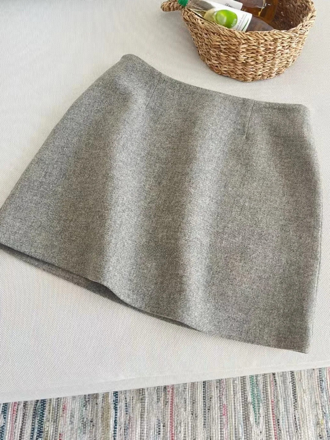 Elegant Pure Color Woolen A-Line  Skirt for Women High Waist Commuter Style Korean Fashion Slimming Short Skirt