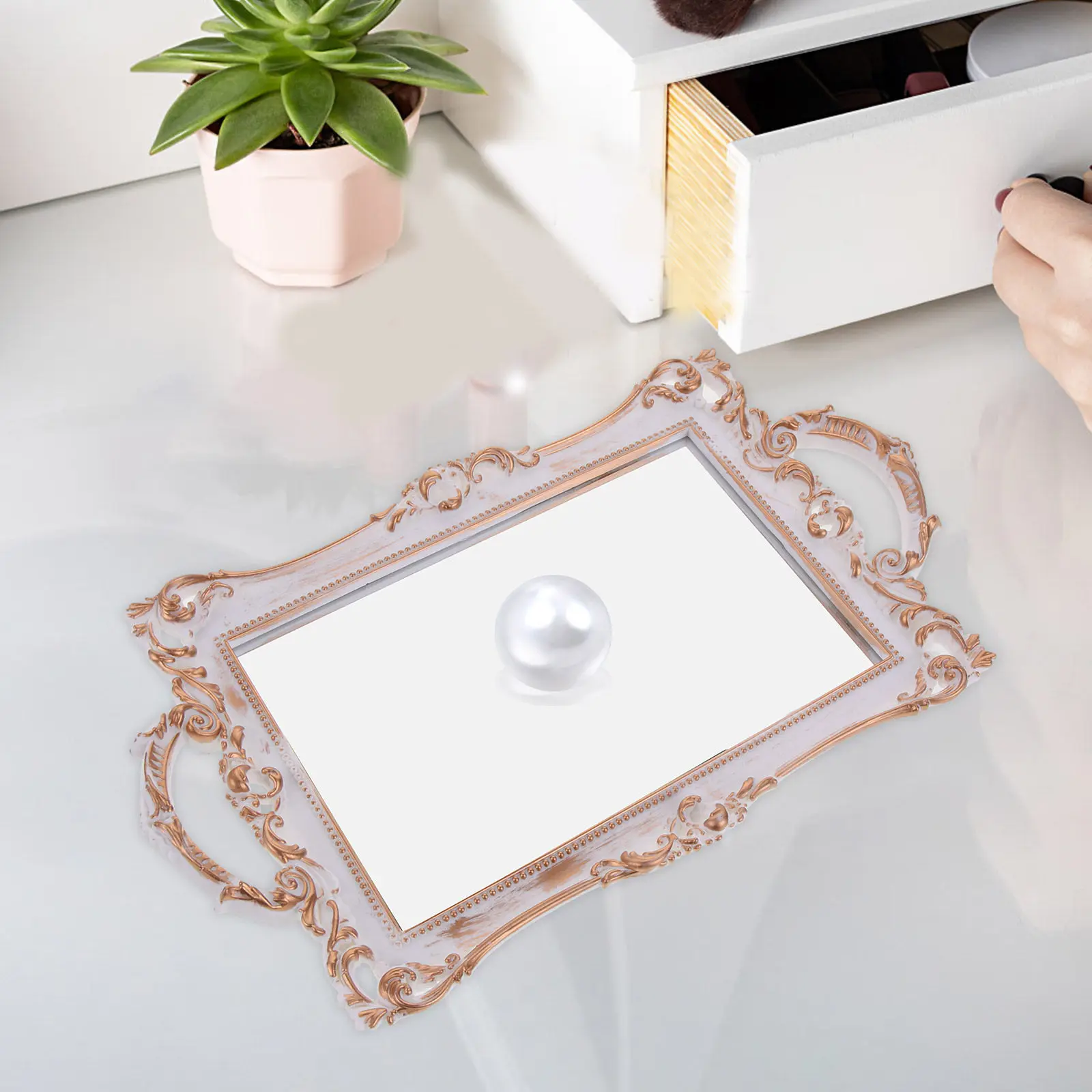 Premium Mirror Surface Jewelry Tray Sleek Plastic Vanity Dish for Aromatherapy Accessories Trinkets Lipstick Perfume Display