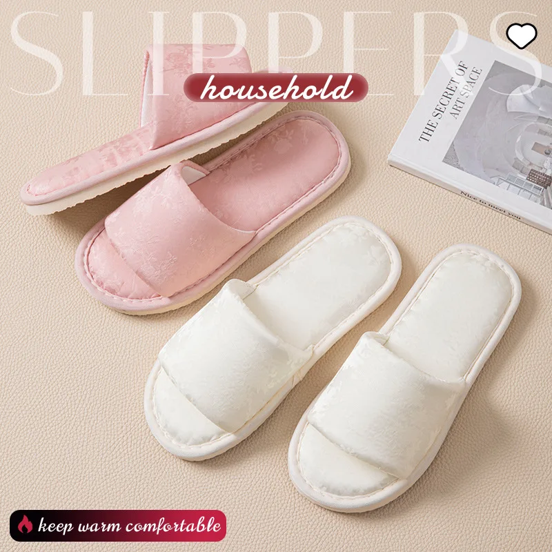 2026 Women Slippers Chinese Style Indoor Platform Slippers Women Silk Shoes Flower Print Thick Sole Daily Home Floor Slides