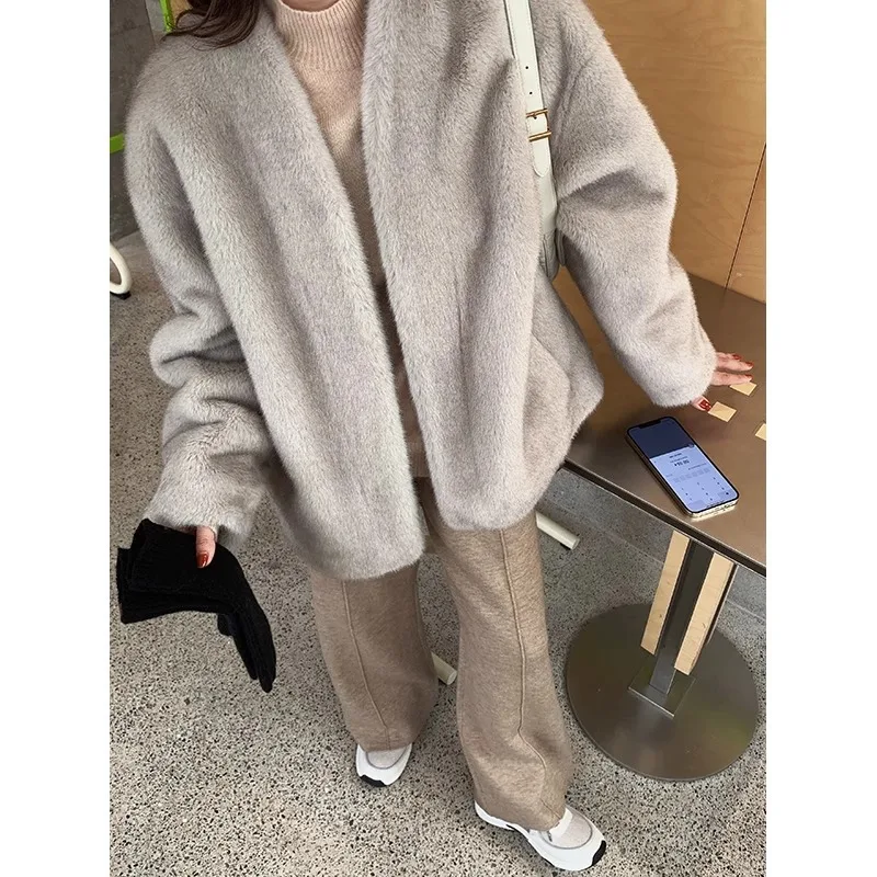 Faux Fur Coats Women Short Coat Thick Warm Y2k Streetwear Elegant Jackets Warm Open Stitch Outerwear Work Autumn Winter 2025
