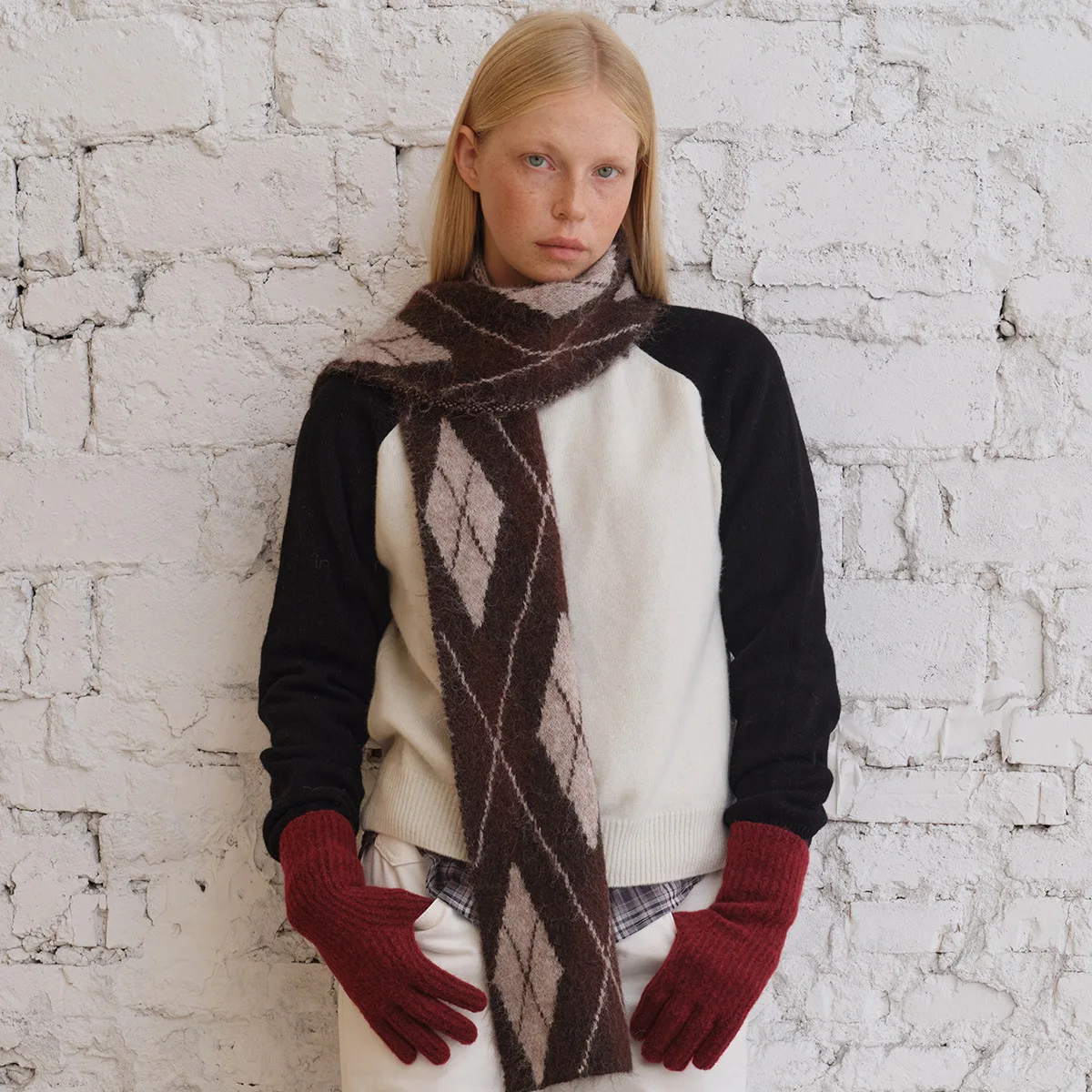 

Дизайнерский женский зимний шарф в клетку из смеси шерсти с бриллиантами【мягкий, на флисовой подкладке, нейтральный стиль】