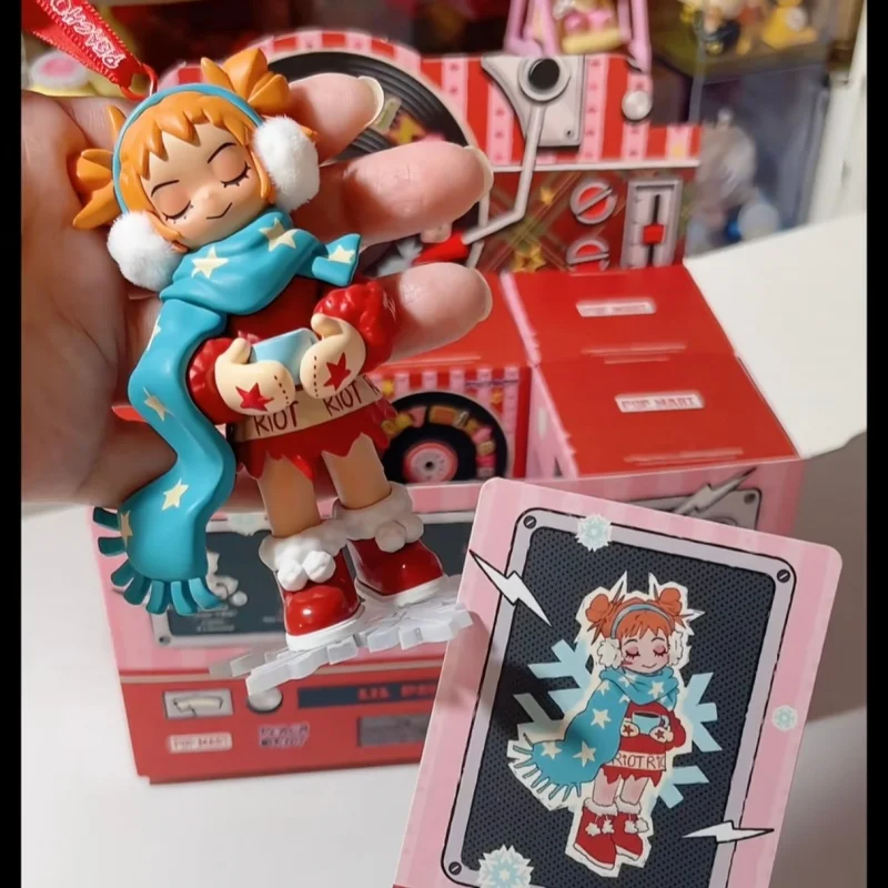 Figur Popmart Lil Peach Riot Holiday Mixtape Series Asli Blind Box Boneka Lucu Hadiah Natal Dekorasi Rumah Mainan Trendi