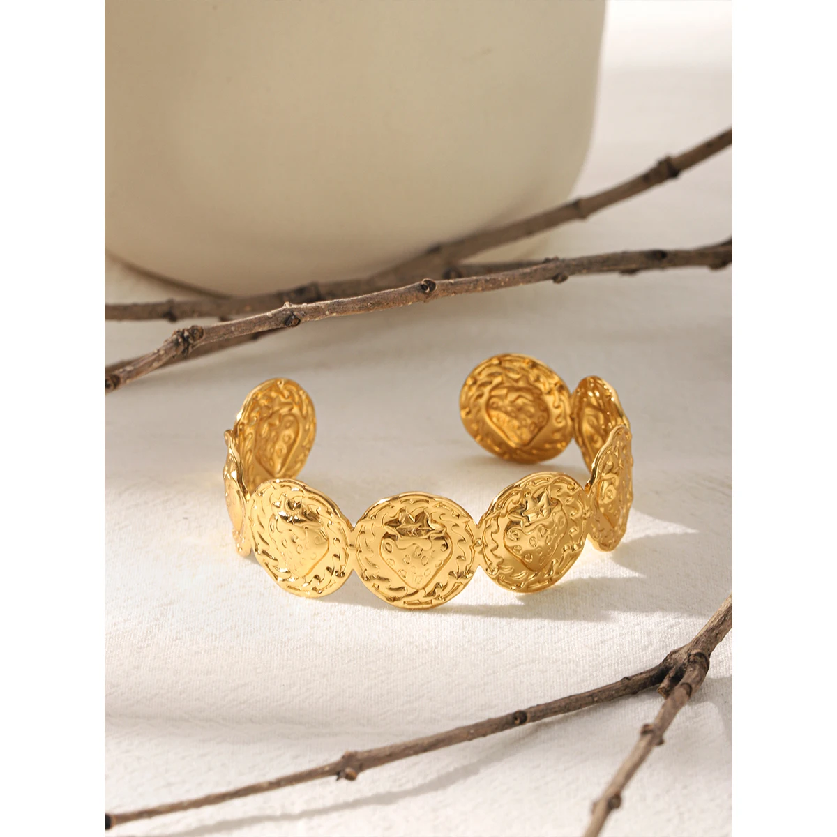 

Stainless Steel 18K Gold Plated Strawberry Embossed Coin Open Bracelet Waterproof Wide Bangle for Women Daily Wear Gift