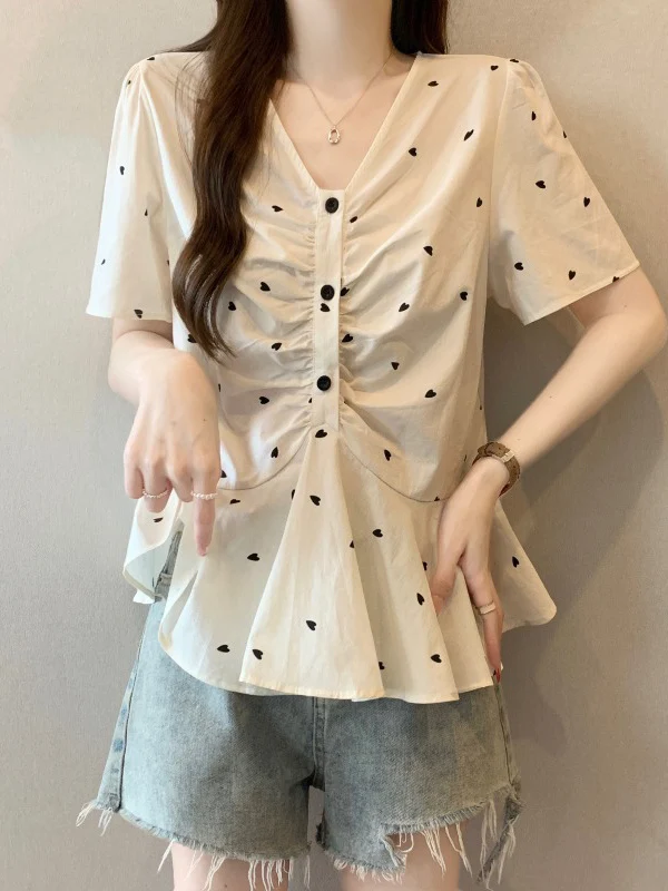 

Love Heart V-neck Short Sleeve Shirt Women's Fashion Korean Style Loose Fit Summer New Arrival plus Size Clothing