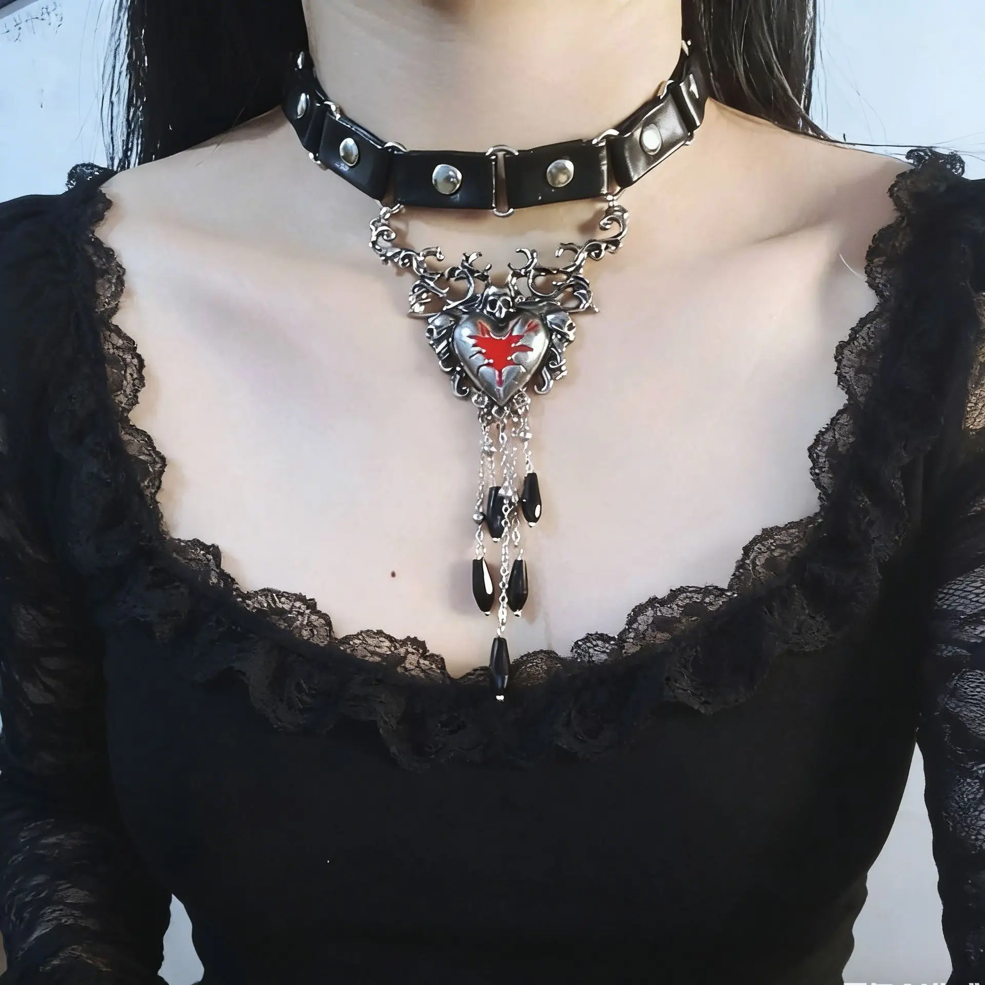 New model Personality Sweet and Cool Girl Power style Gothic Punk Heavy Metal  Heart shape Tassel Leather Alloy Collar chain