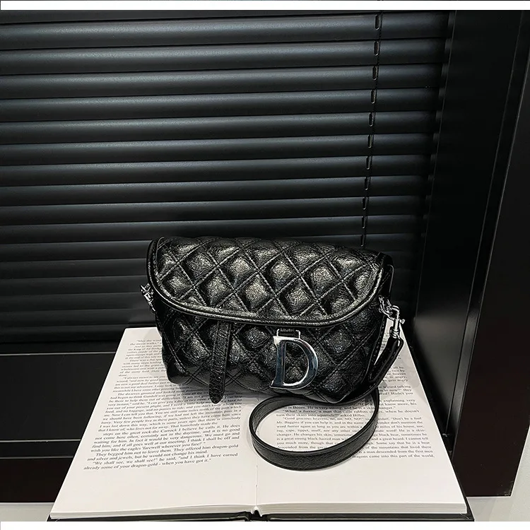 

2025 Exquisite Fashion Women's Small Bag - Versatile Small Fragrant Style, Large Capacity Quilted Chain Crossbody