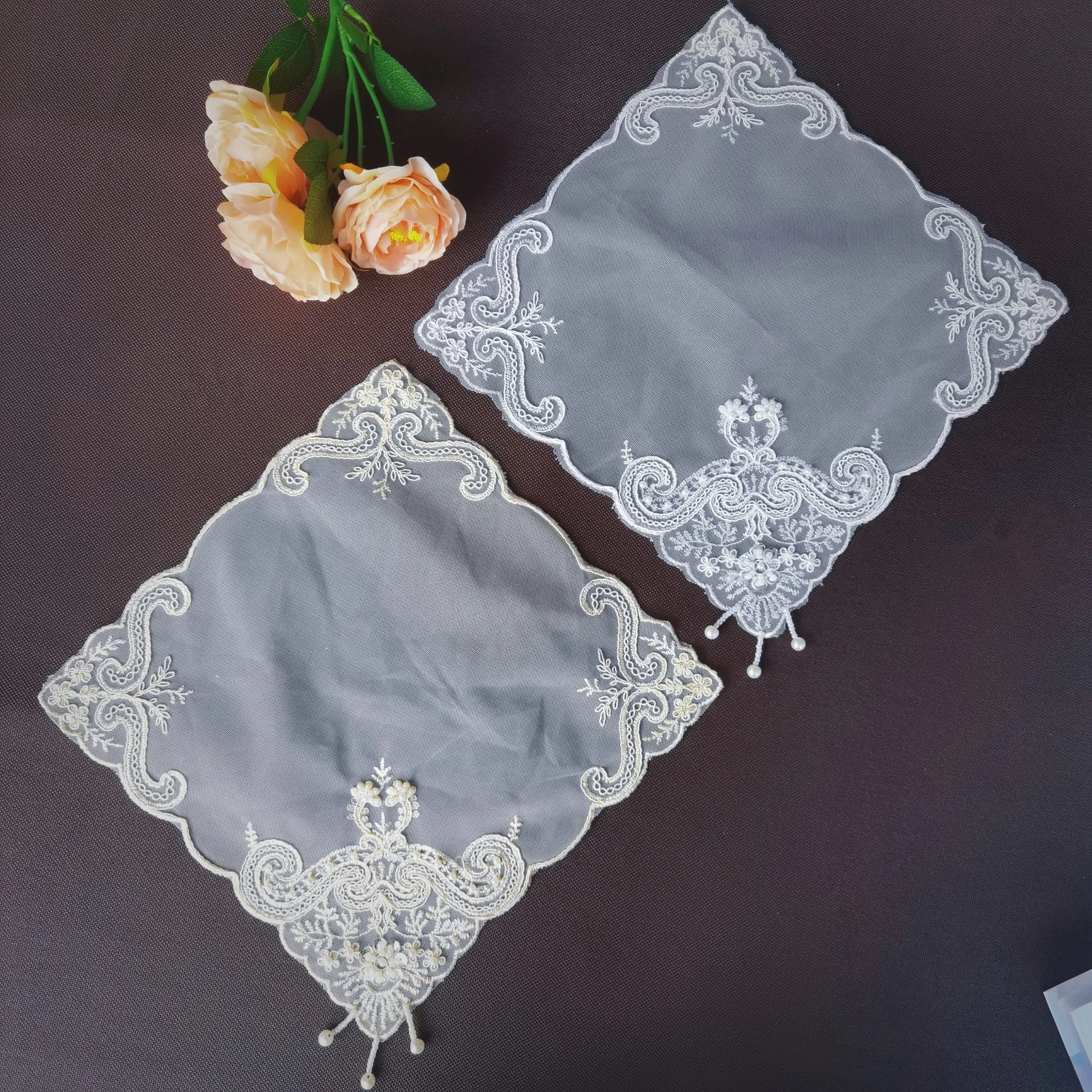 Tischsets für Hochzeiten, Spitzen-Set, Bestickte Spitzen-Tischsets, Netz-Tellerunterlagen, Festliche Tischdekoration, Heimdekoration