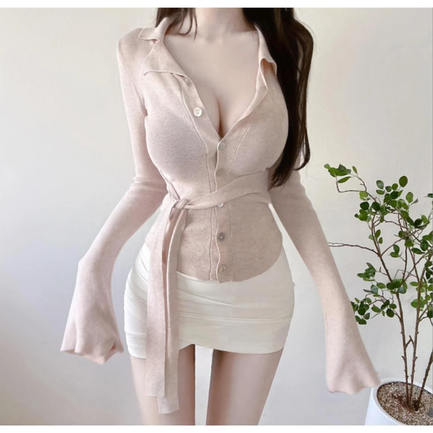 

Elegant V-neck Wrap Belted Knitted Cardigan with Buttons Three Colors Women's Shirt Style Long Sleeve Pure Color Autumn Fashion