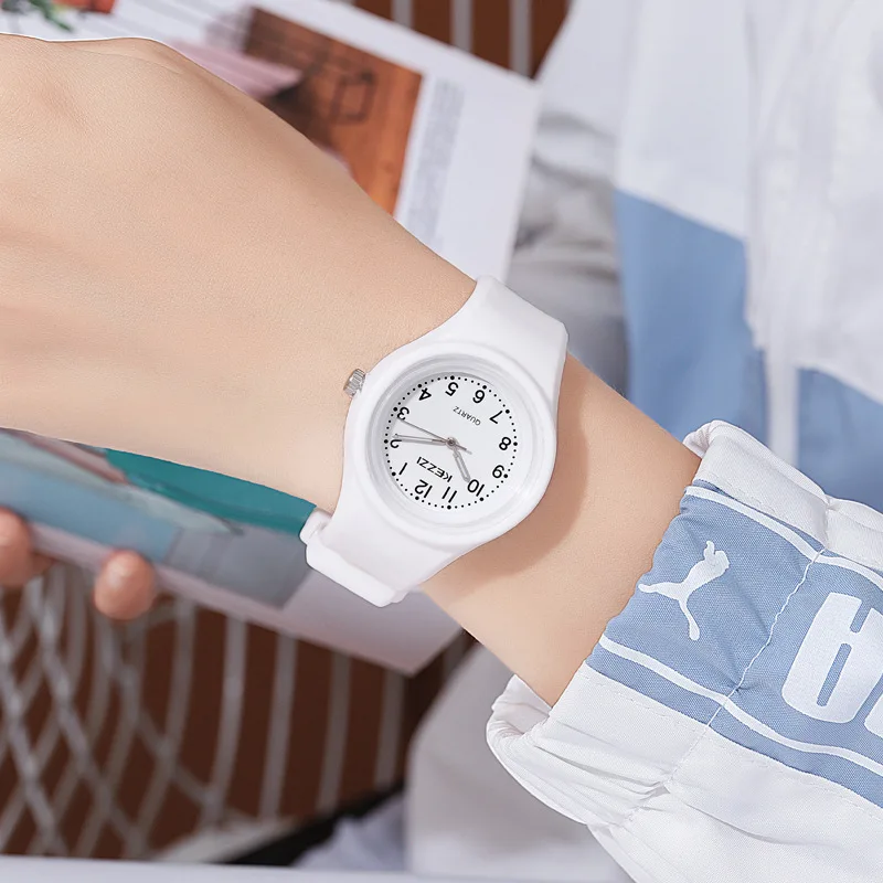 Children's SiliconeWatch Fashion Waterproof Cute Japanese Girls Boys and Girls Primary School Students Good-looking Candy