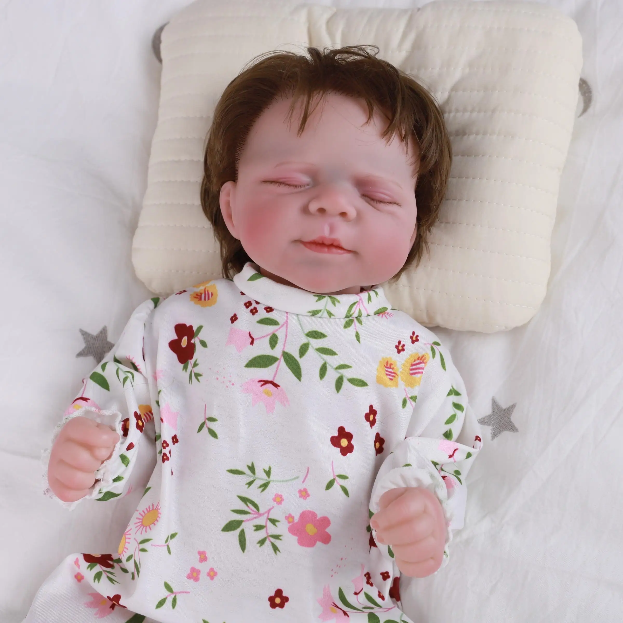 

55 cm /22 inch pure handcrafted simulation baby baby rebirth doll Brown long-haired girl