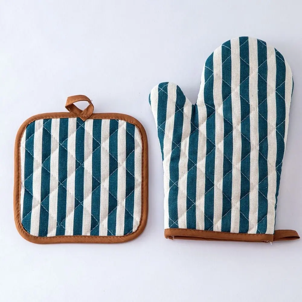 2 pcs Anti Scald Oven Gloves Heat-Resistant Cotton Lining Oven Mitts and Pot Holders Thickened Non-slip Microwave Mitten