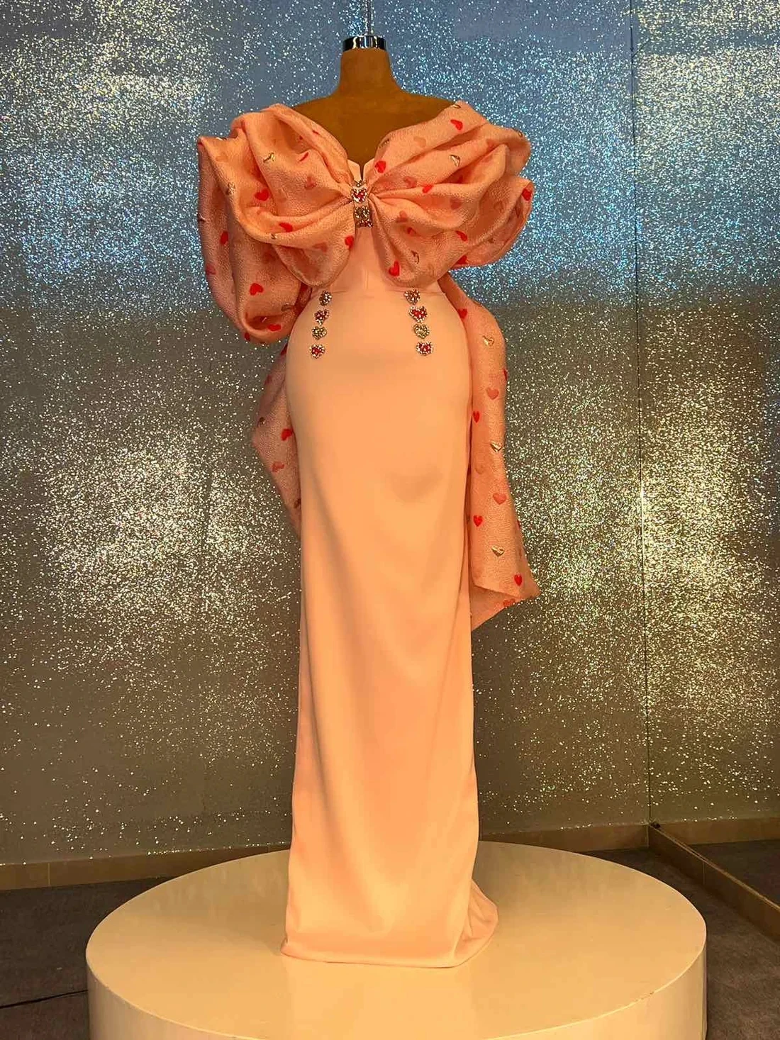 

Pink Haute Couture Prom Dresses Mermaid Off The Shoulder Satin Beaded Saudi Arabia Dubai Robe De Soiree Evening Dress Gown