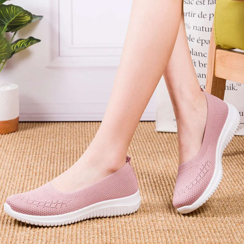 Women Vulcanized Shoes Breathable Outdoor Casual Shoes Mesh Knitted Sneakers Shoes Slip-On Sock Shoe Female Tennis Walking Shoes