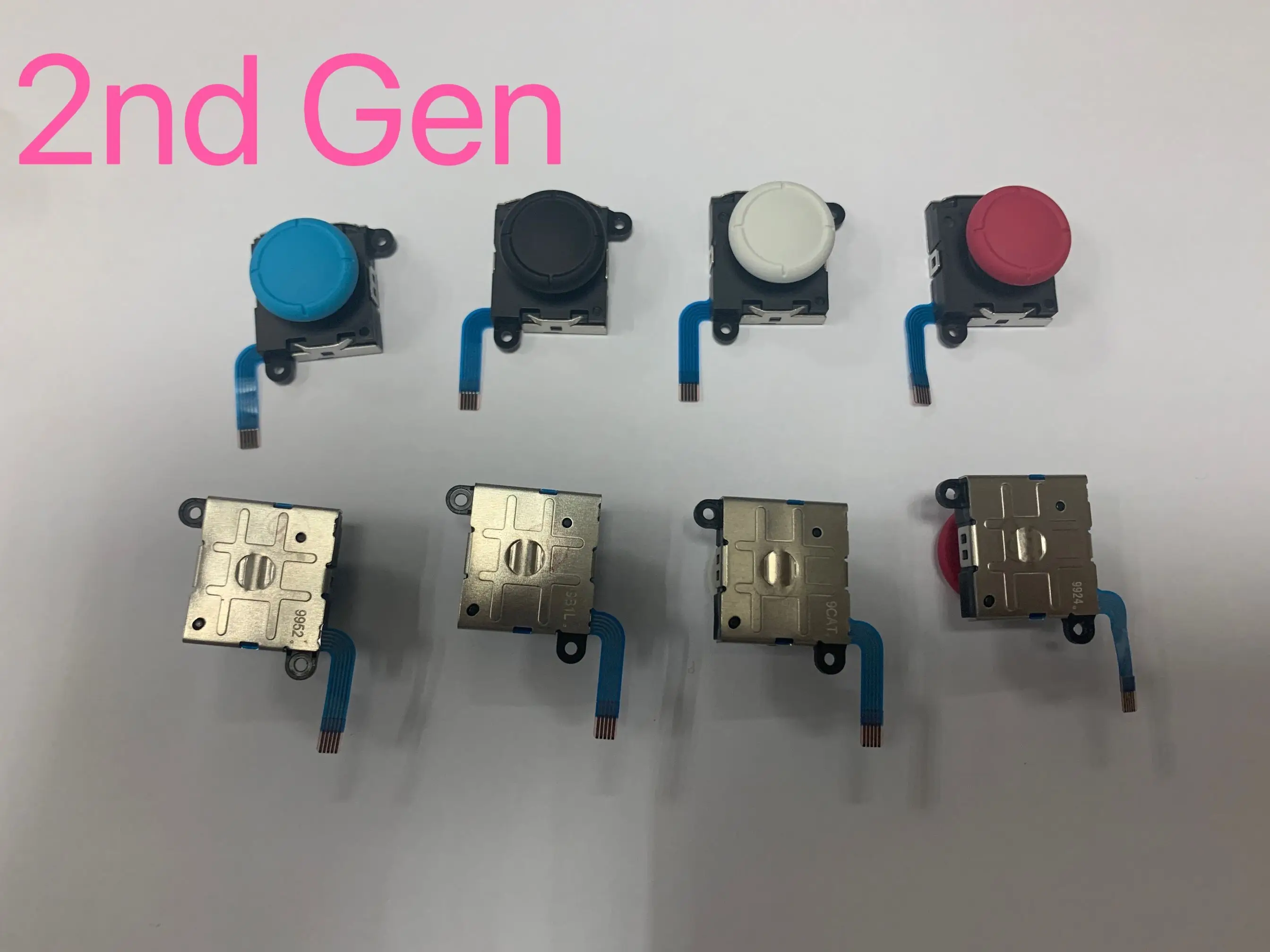 2nd GEN الأصلي جديد 1 زوج = 2 قطعة لنينتندو سويتش Ns لايت وحدة التحكم Joycon لوحة ألعاب تحكم ثلاثية الأبعاد عصا التحكم التناظرية الروك زر