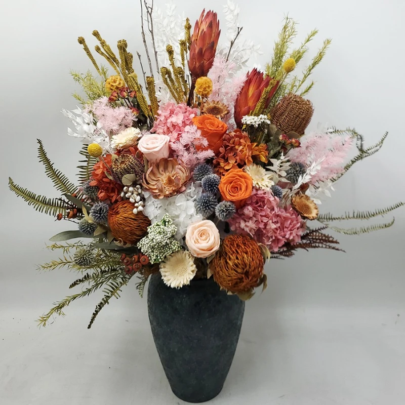 Eternal flower lobby front desk villa shopping mall living room table high-end light luxury dried flower decoration