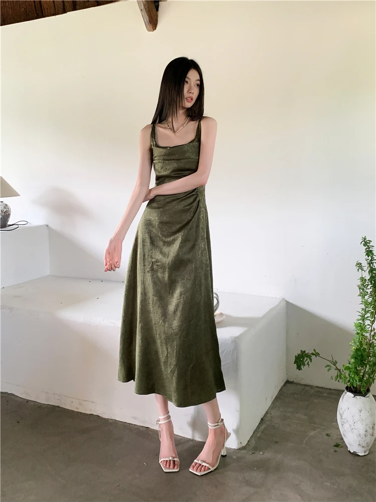 Textur Satin Kleid für Frauen Sommer neue Französisch Retro grün Hosenträger Slim Fit langes Mini kleid