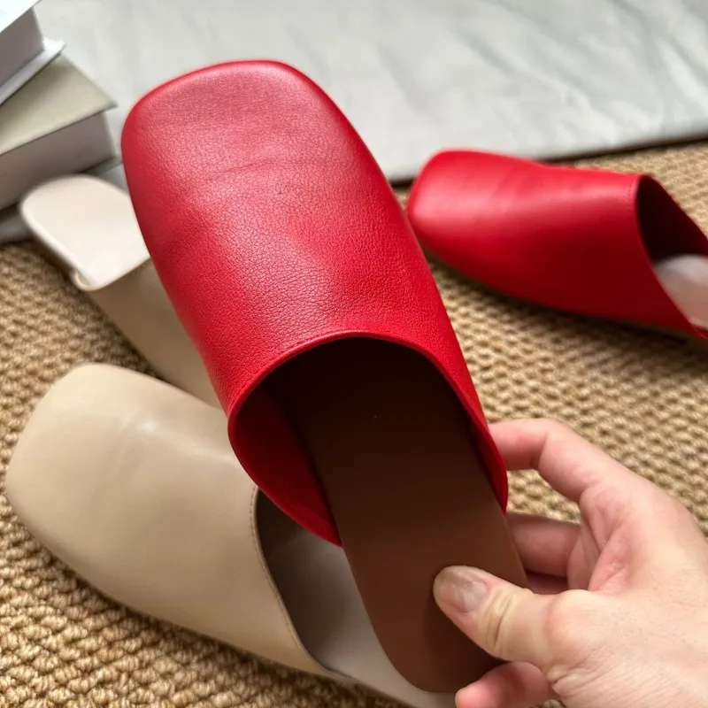 2024 New Flat Slippers Women's Leather Casual Wear Slippers Women's Fashion Home Slippers Women Slippers