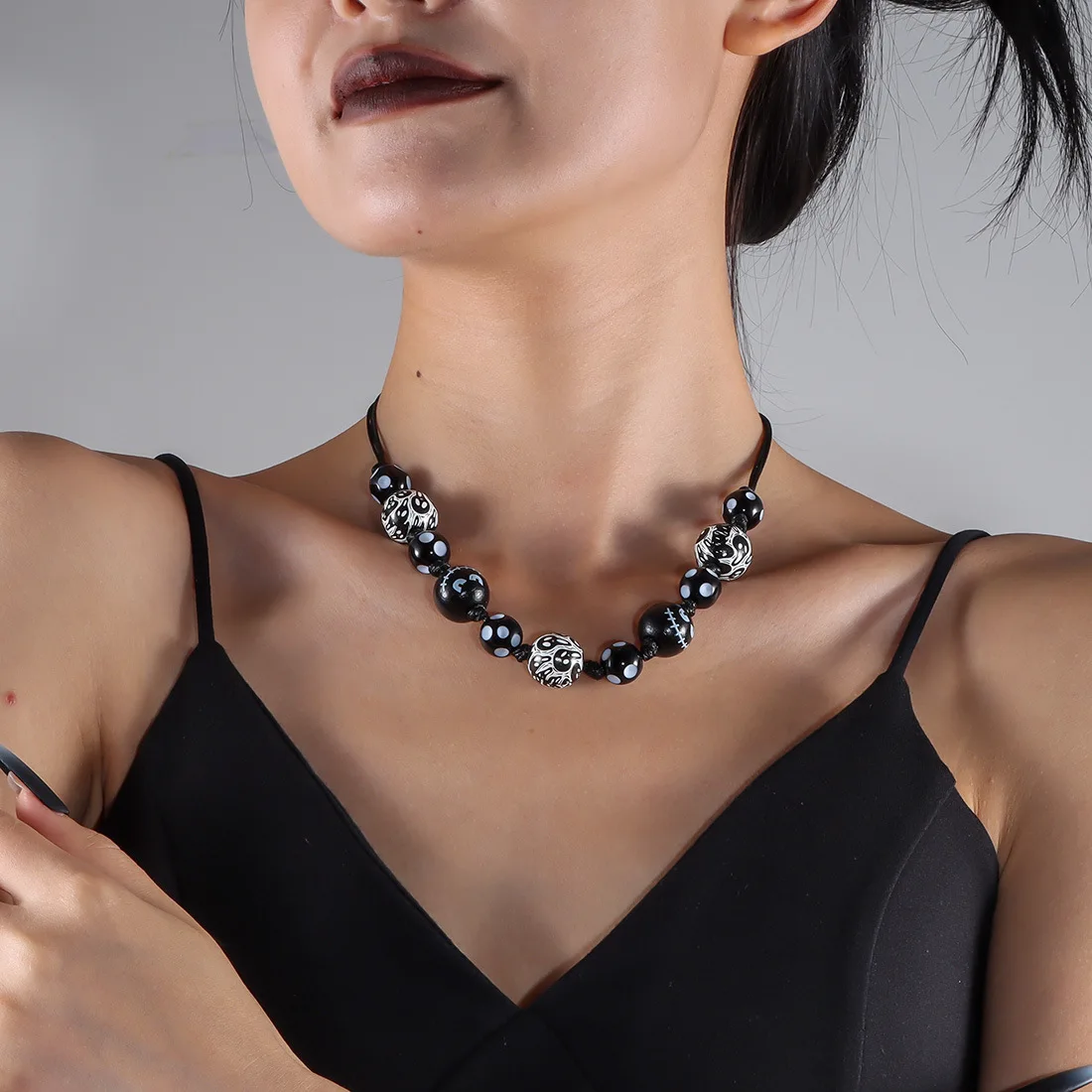 

DIY accessories European and American Halloween Personality Dark Hip Hop Style Grimace Necklace Adjustable Necklace Fashion Acce