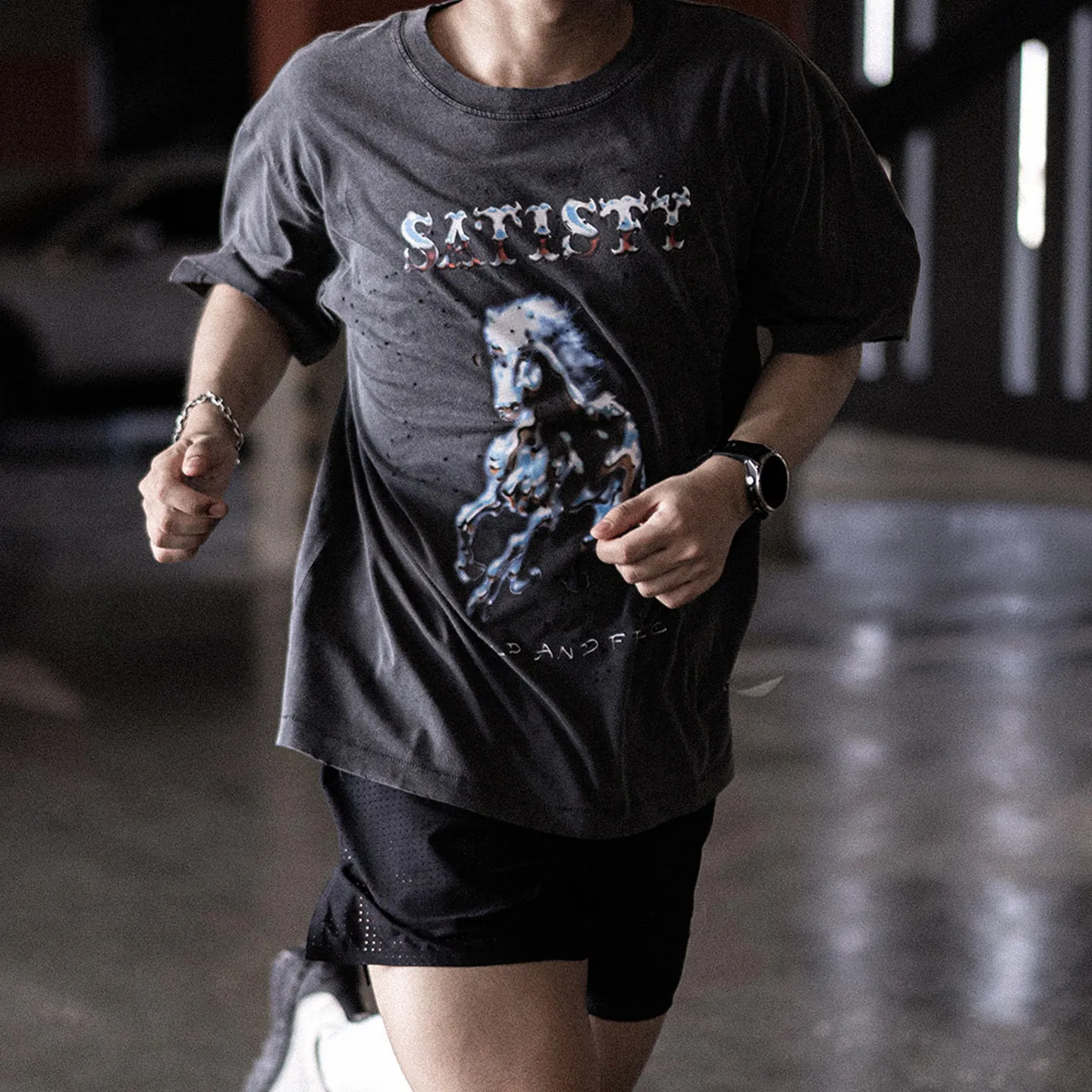 Satisfy Pentium Horse Liquid Printing Laser Hole Damage Washed Running Short Sleeve T-Shirt