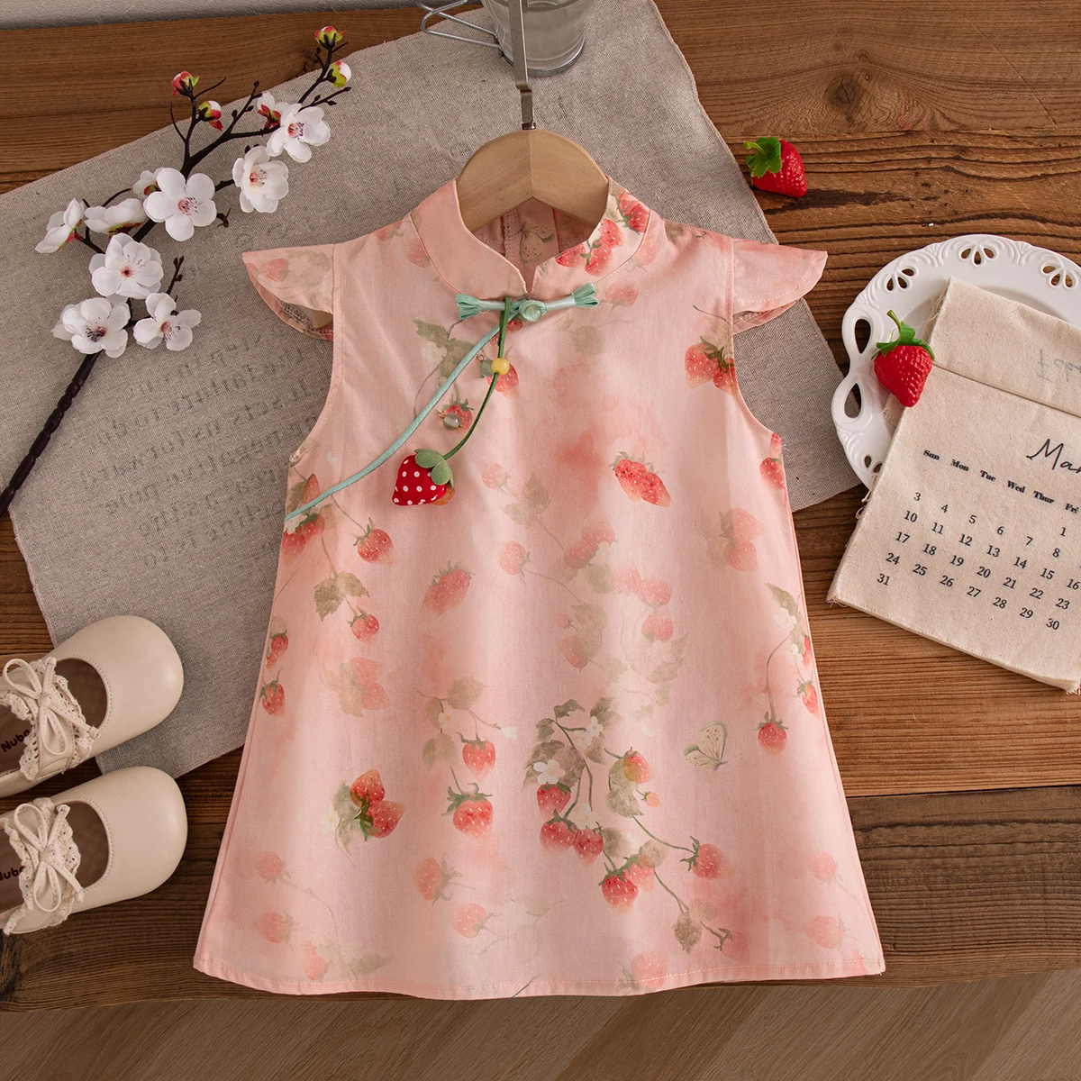 Toddler Girl Cheongsam Chinese Style Strawberry Print Qipao Dress with Strawberry Pendant Summer Dress for Baby Photoshoot