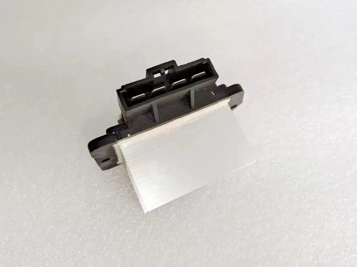 Auto parts High quality Suitable for Geely 2018 Emgrand EC7/GS/GL /Vision S1 - Blower Motor Resistor HVAC Speed Control Module